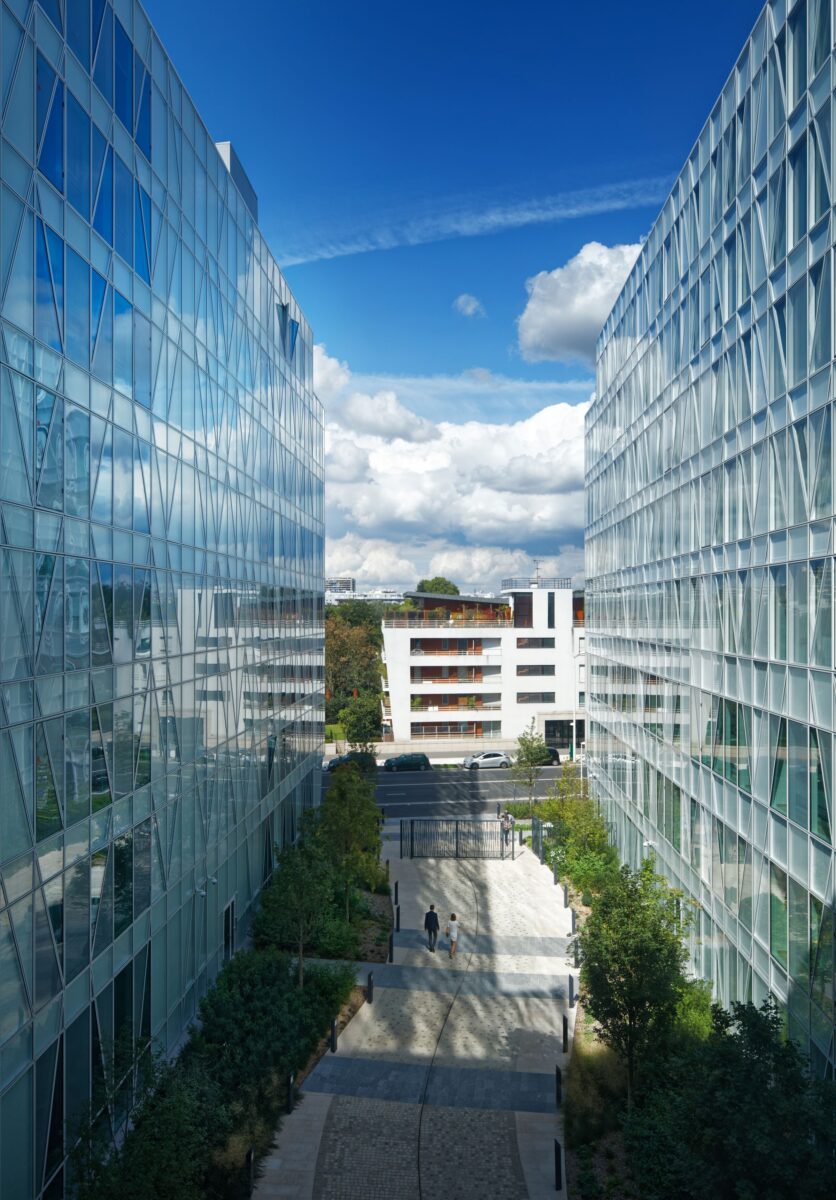 Zenora, Issy-les-Moulineaux